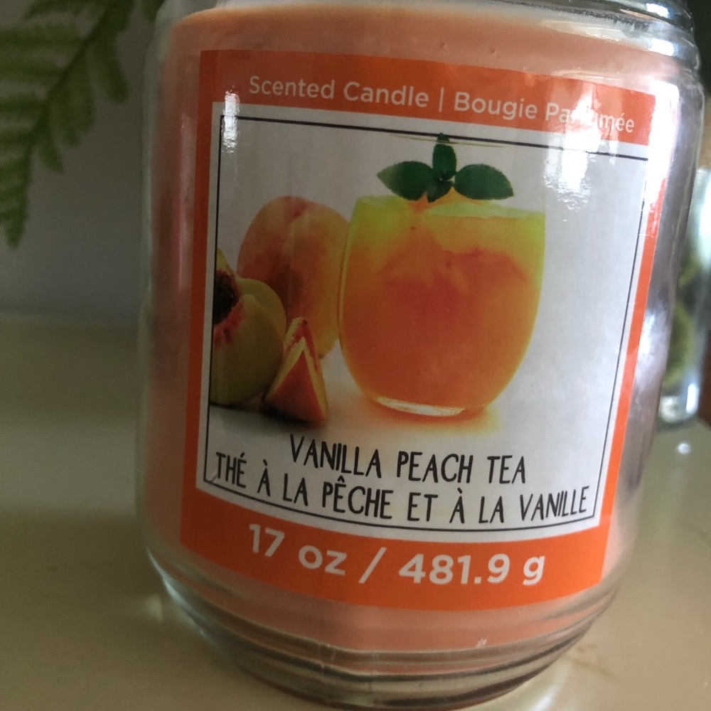 Vanilla Peach Tea Scented Candle
